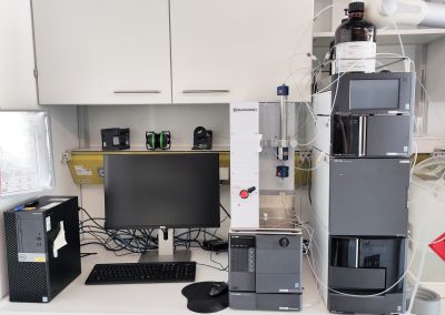 Preparative high-performance liquid chromatography with UV detector and fraction collector